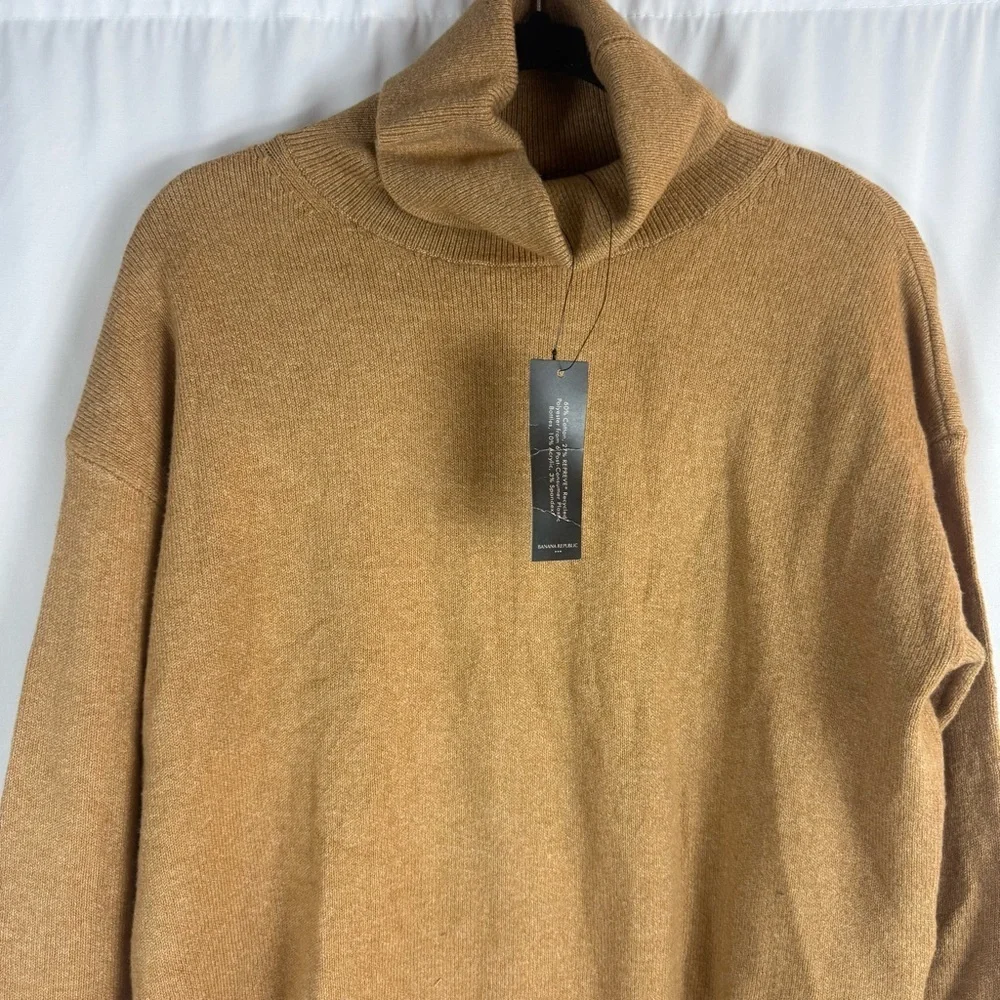 Banana republic turtleneck soft pullover sweater NWT Size: S